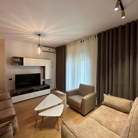 Lake Escape - Home 2 Tiranë Ngoại thất bức ảnh