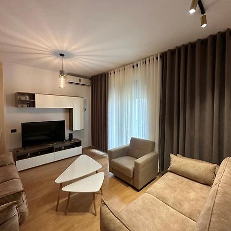 Lake Escape - Home 2 Tiranë Ngoại thất bức ảnh