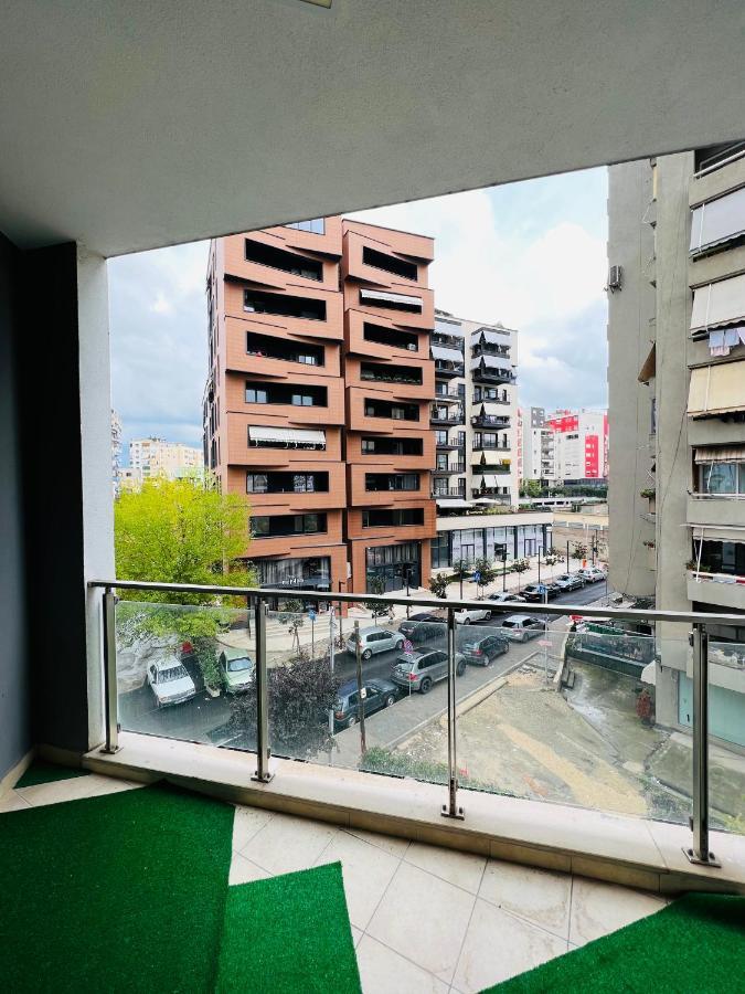Lake Escape - Home 2 Tiranë Ngoại thất bức ảnh