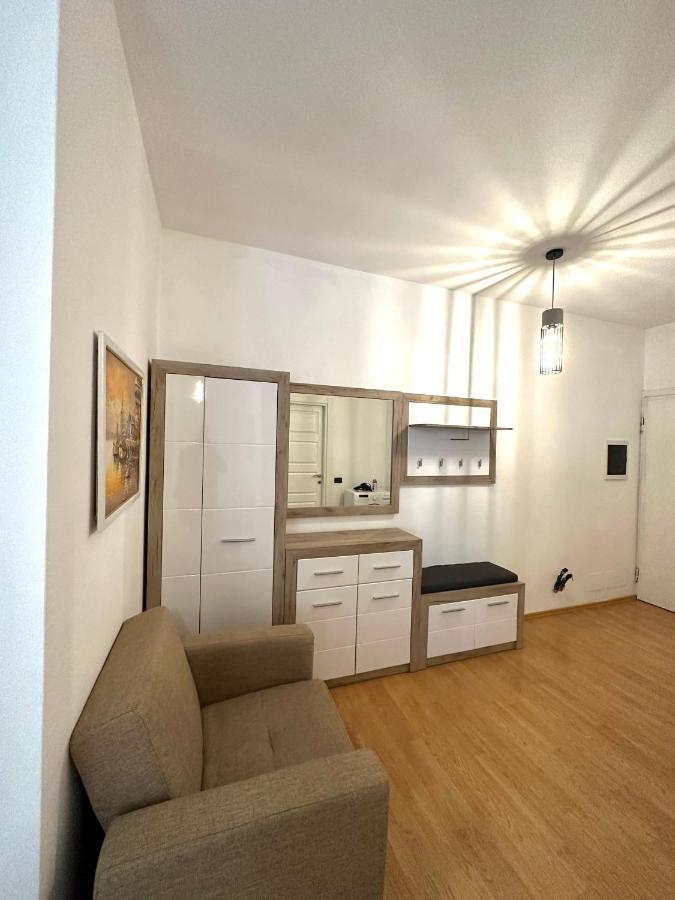 Lake Escape - Home 2 Tiranë Ngoại thất bức ảnh