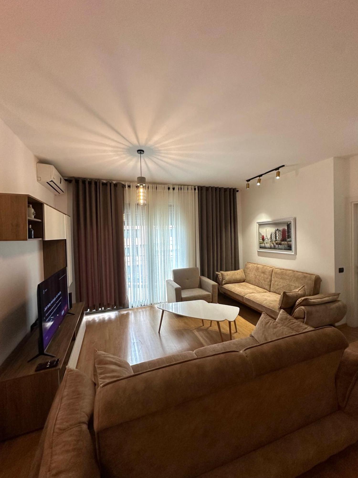 Lake Escape - Home 2 Tiranë Ngoại thất bức ảnh