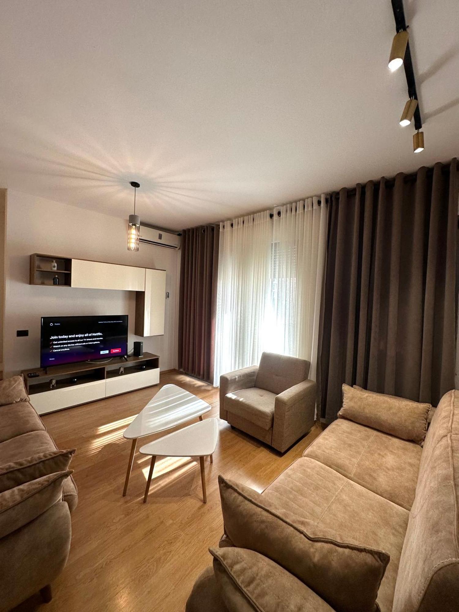 Lake Escape - Home 2 Tiranë Ngoại thất bức ảnh